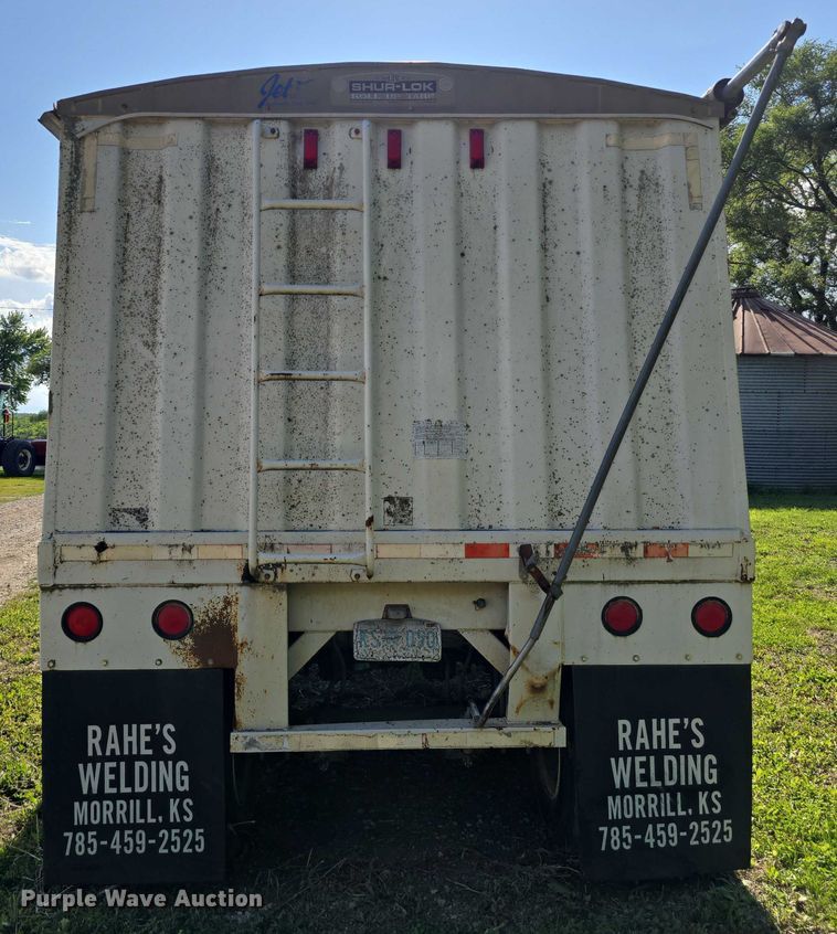 image for item DT6955 1999 Jet Company  30' GT grain trailer