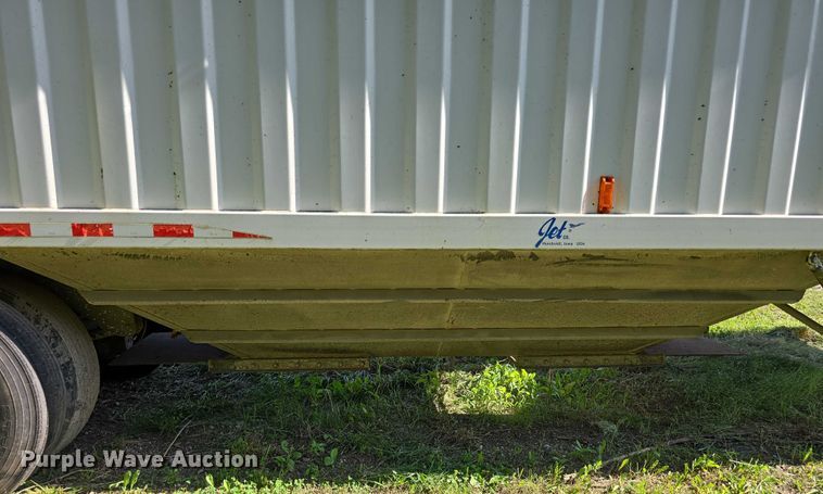image for item DT6955 1999 Jet Company  30' GT grain trailer