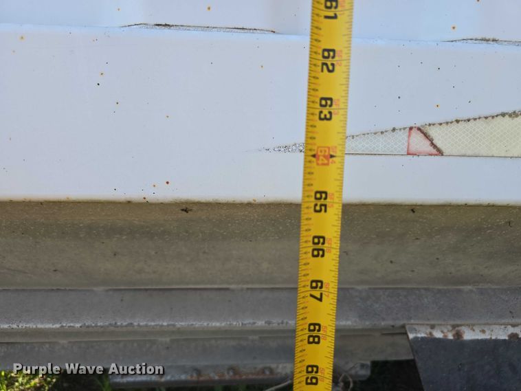 image for item DT6955 1999 Jet Company  30' GT grain trailer