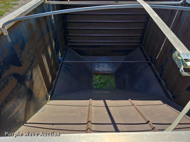 image for item DT6955 1999 Jet Company  30' GT grain trailer