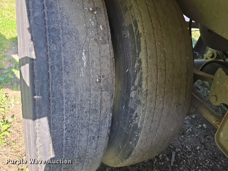 image for item DT6955 1999 Jet Company  30' GT grain trailer