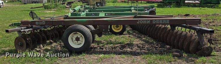 image for item DT6961 2001 John Deere 630 double off-set disk