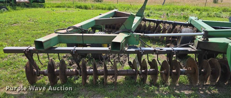 image for item DT6961 2001 John Deere 630 double off-set disk