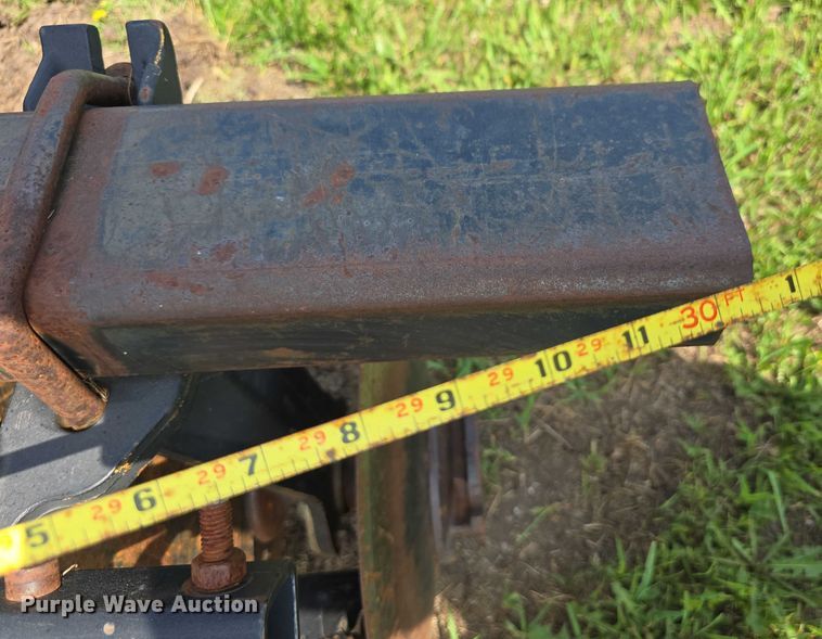 image for item DT6961 2001 John Deere 630 double off-set disk