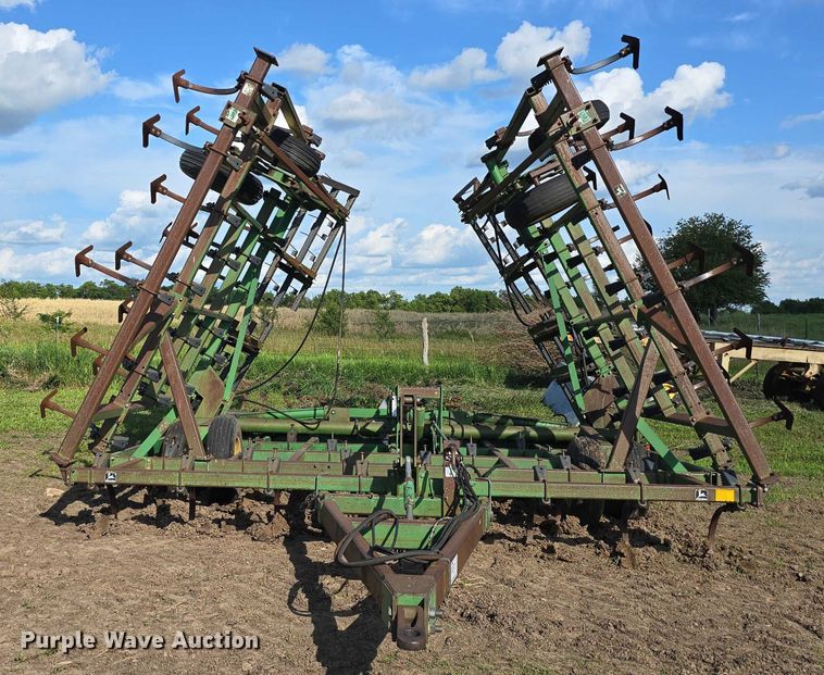 image for item DT6962 John Deere field cultivator
