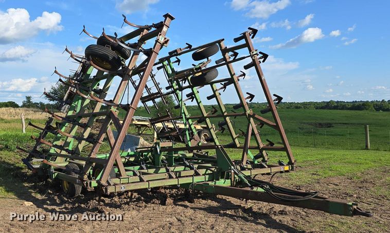 image for item DT6962 John Deere field cultivator
