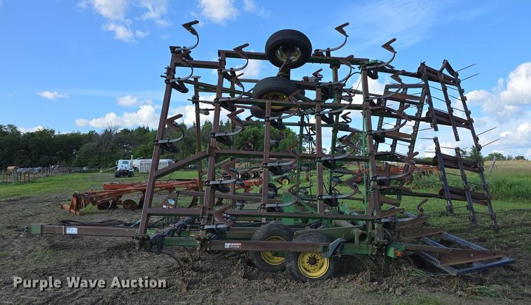 image for item DT6962 John Deere field cultivator