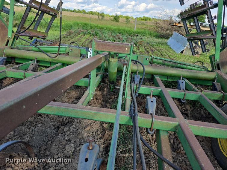 image for item DT6962 John Deere field cultivator