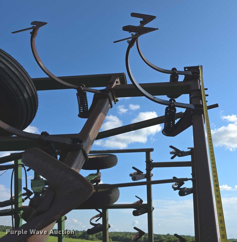 image for item DT6962 John Deere field cultivator