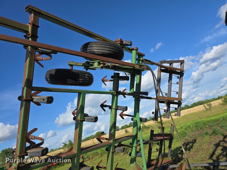 image for item DT6962 John Deere field cultivator