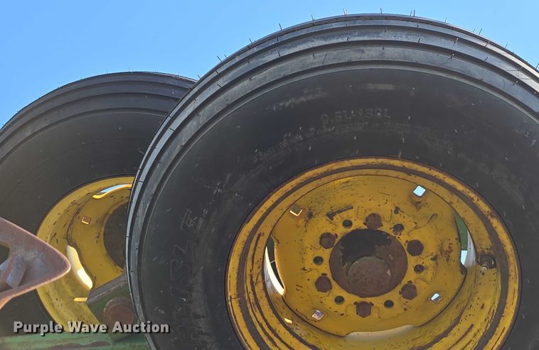 image for item DT6962 John Deere field cultivator