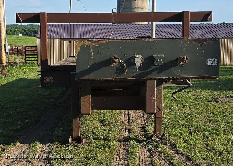 image for item DT6964 1980 Vulcan Mfg Trailers LB20 drop deck trailer