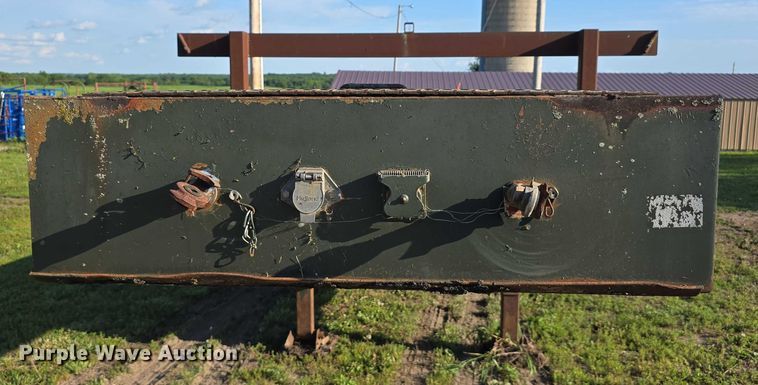 image for item DT6964 1980 Vulcan Mfg Trailers LB20 drop deck trailer