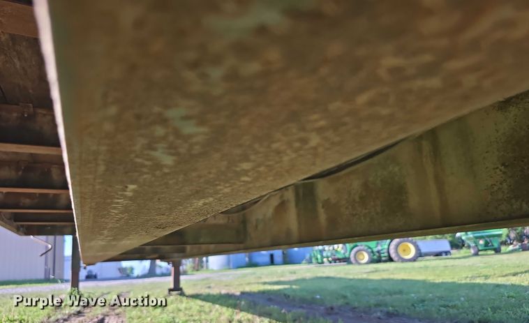 image for item DT6964 1980 Vulcan Mfg Trailers LB20 drop deck trailer