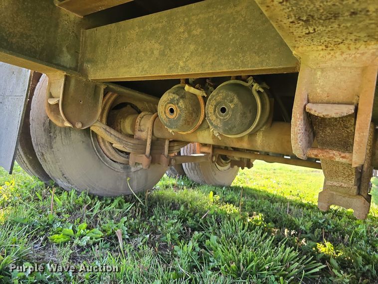 image for item DT6964 1980 Vulcan Mfg Trailers LB20 drop deck trailer