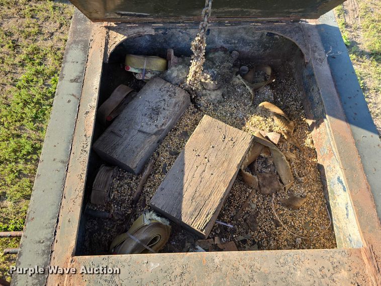 image for item DT6964 1980 Vulcan Mfg Trailers LB20 drop deck trailer