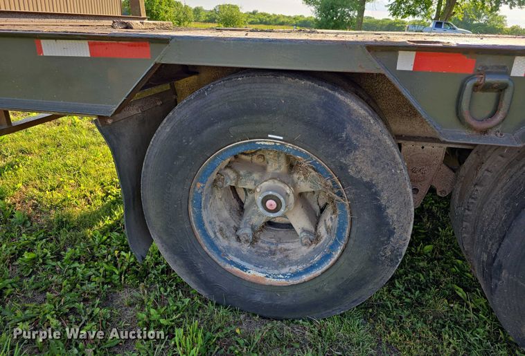 image for item DT6964 1980 Vulcan Mfg Trailers LB20 drop deck trailer