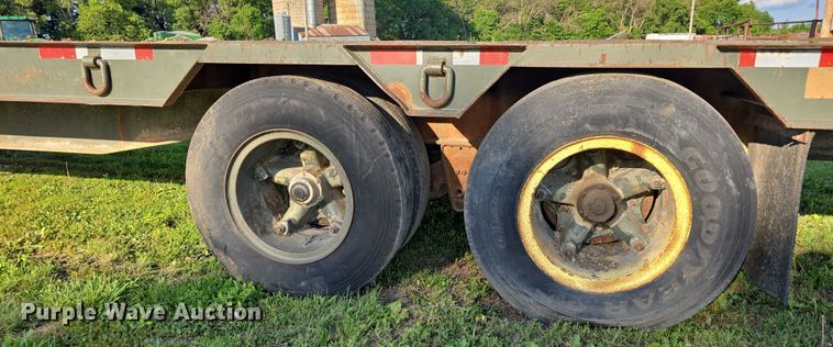 image for item DT6964 1980 Vulcan Mfg Trailers LB20 drop deck trailer