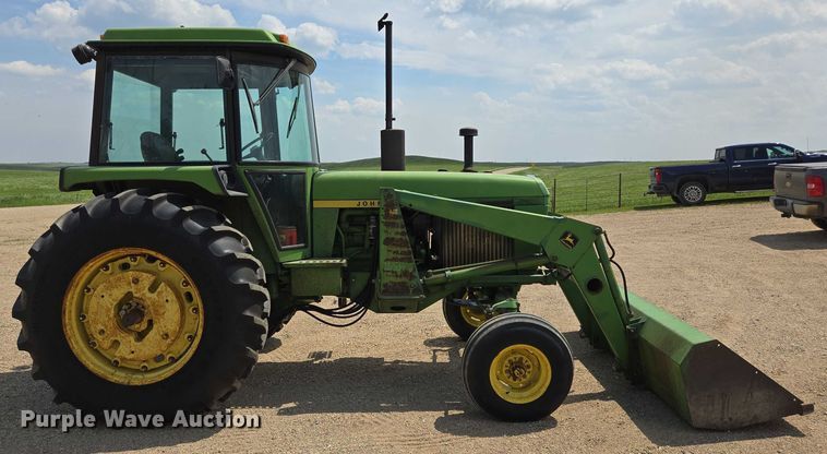 image for item DT7206 1975 John Deere 4030 tractor