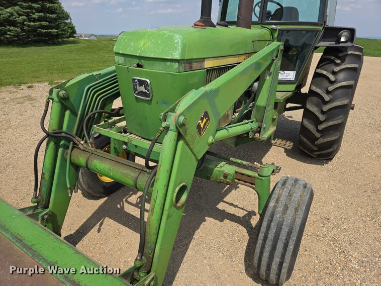 image for item DT7206 1975 John Deere 4030 tractor