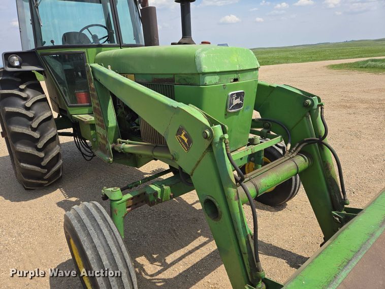 image for item DT7206 1975 John Deere 4030 tractor