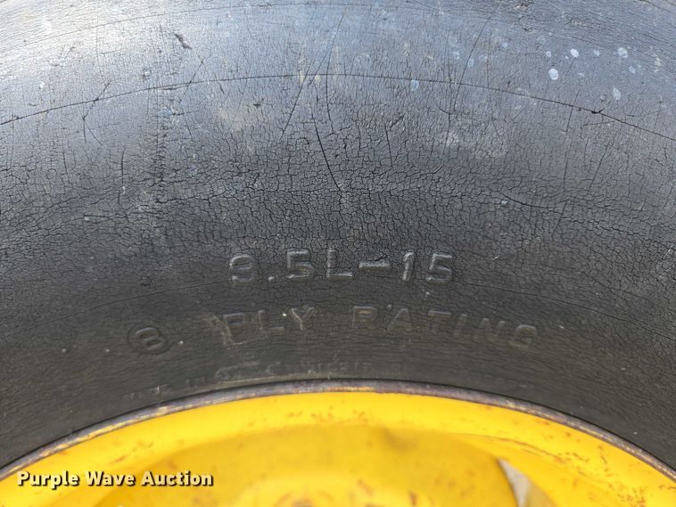 image for item DT7206 1975 John Deere 4030 tractor