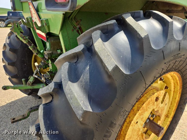 image for item DT7206 1975 John Deere 4030 tractor