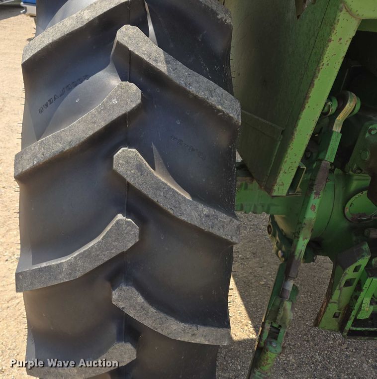 image for item DT7206 1975 John Deere 4030 tractor