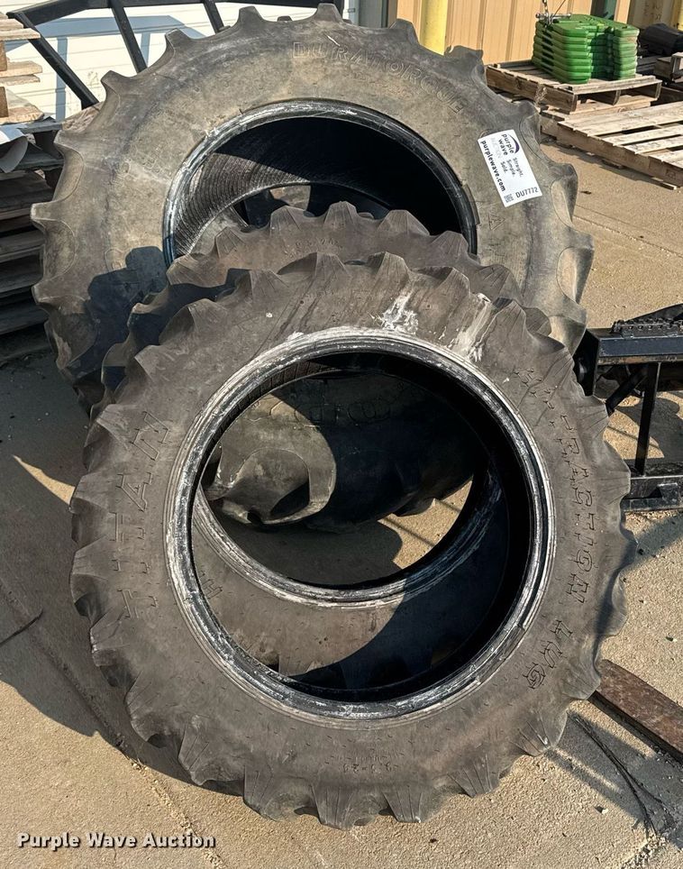 image for item DU7772 (4) tires