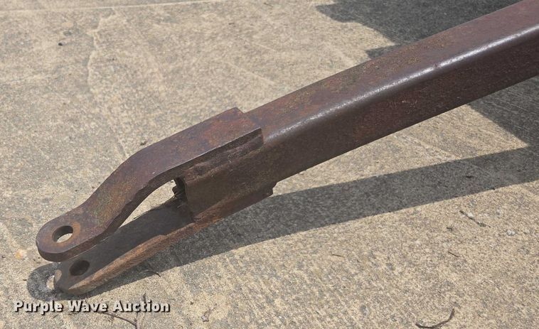 image for item DU7795 Massey Ferguson 1183 corn head