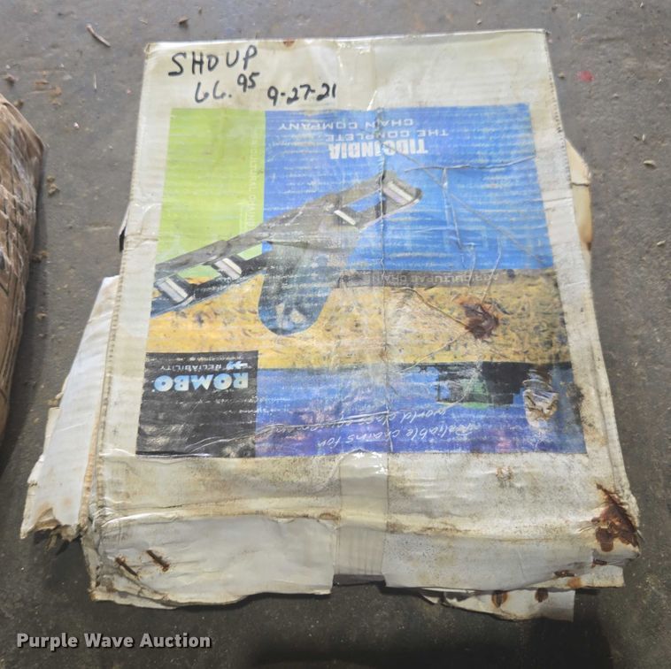 image for item DU7795 Massey Ferguson 1183 corn head