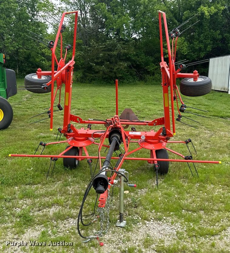 image for item DU7815 Kuhn GF 5202 THA hay tedder