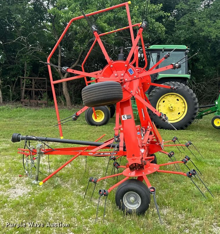 image for item DU7815 Kuhn GF 5202 THA hay tedder