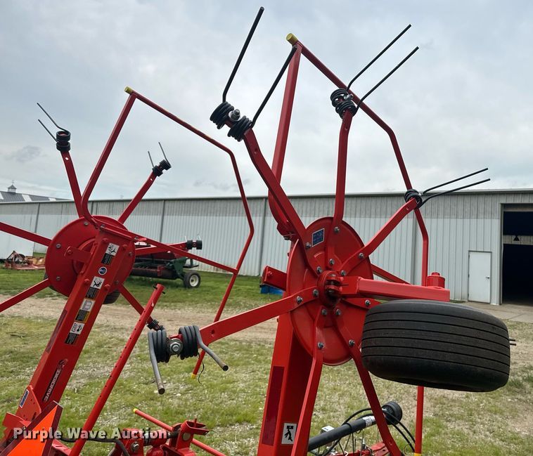 image for item DU7815 Kuhn GF 5202 THA hay tedder