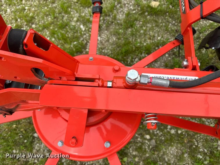 image for item DU7815 Kuhn GF 5202 THA hay tedder