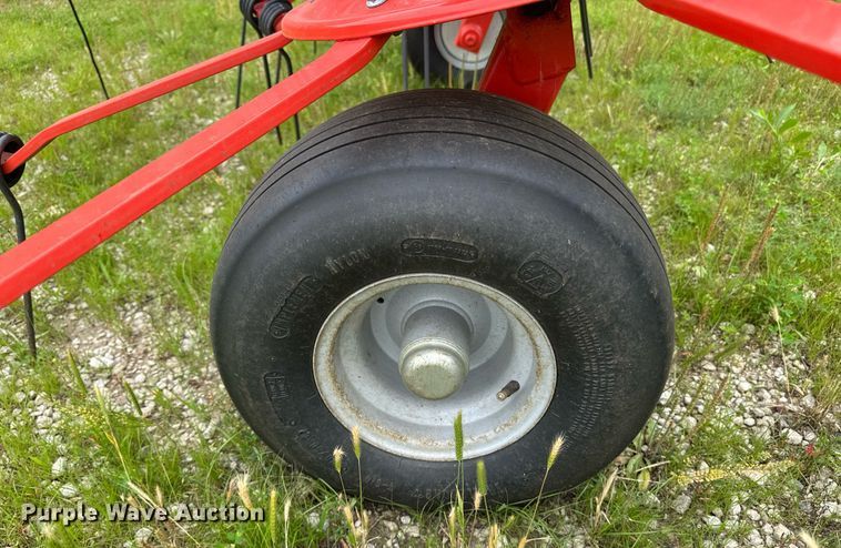 image for item DU7815 Kuhn GF 5202 THA hay tedder