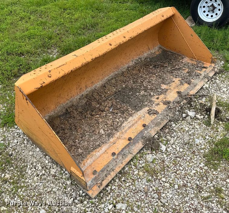 image for item DU7819 Case skid steer bucket
