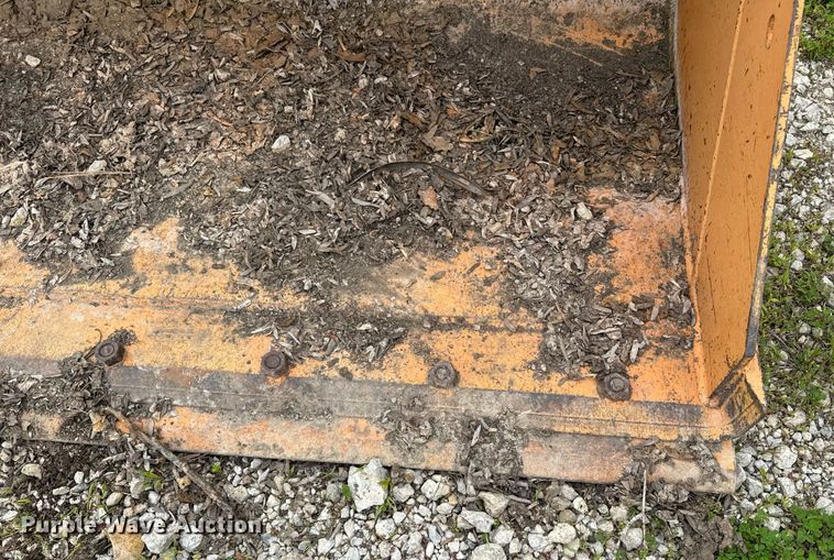 image for item DU7819 Case skid steer bucket