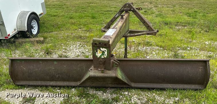 image for item DU7821 John Deere E0115 3 point blade