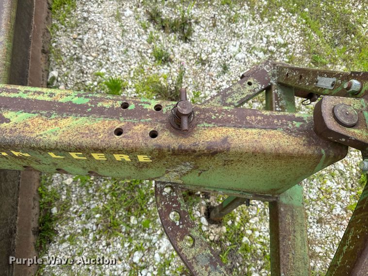 image for item DU7821 John Deere E0115 3 point blade