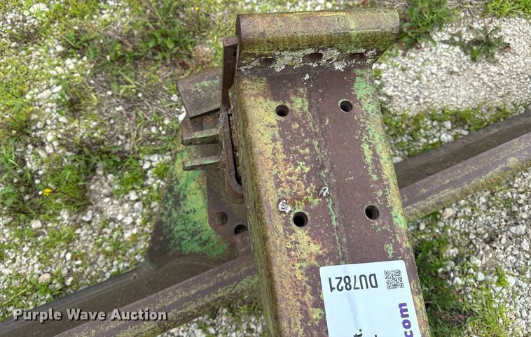 image for item DU7821 John Deere E0115 3 point blade