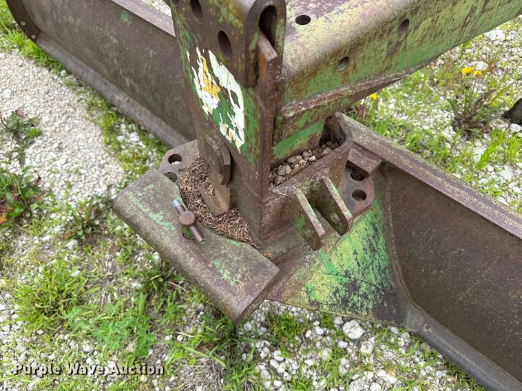 image for item DU7821 John Deere E0115 3 point blade