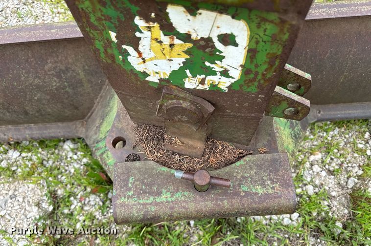 image for item DU7821 John Deere E0115 3 point blade