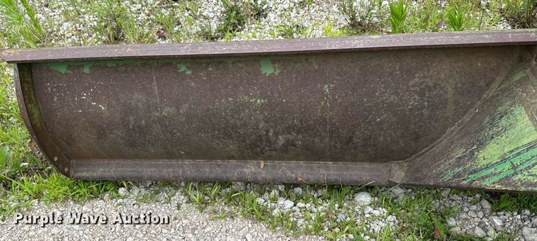 image for item DU7821 John Deere E0115 3 point blade