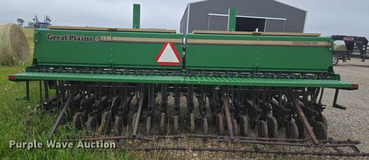 image for item DU7826 Great Plains CPH-1595 34 grain drill