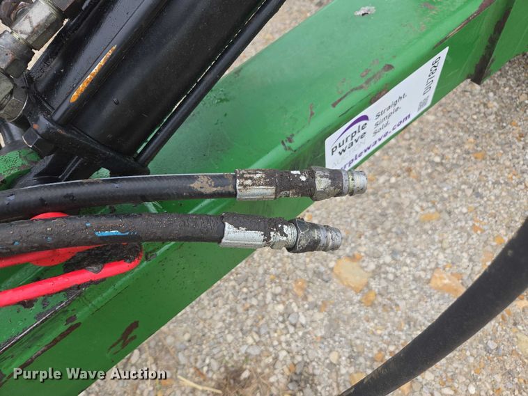 image for item DU7826 Great Plains CPH-1595 34 grain drill