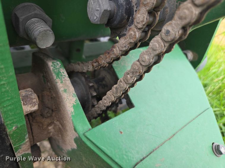 image for item DU7826 Great Plains CPH-1595 34 grain drill