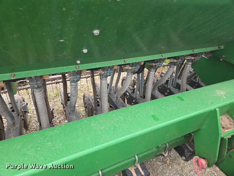 image for item DU7826 Great Plains CPH-1595 34 grain drill
