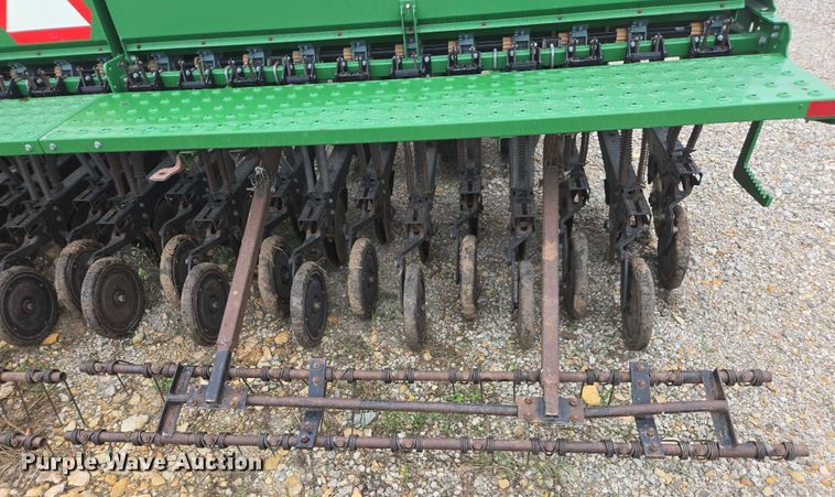 image for item DU7826 Great Plains CPH-1595 34 grain drill