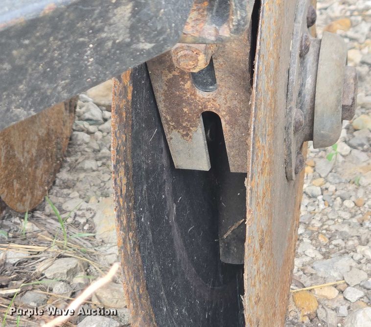 image for item DU7826 Great Plains CPH-1595 34 grain drill